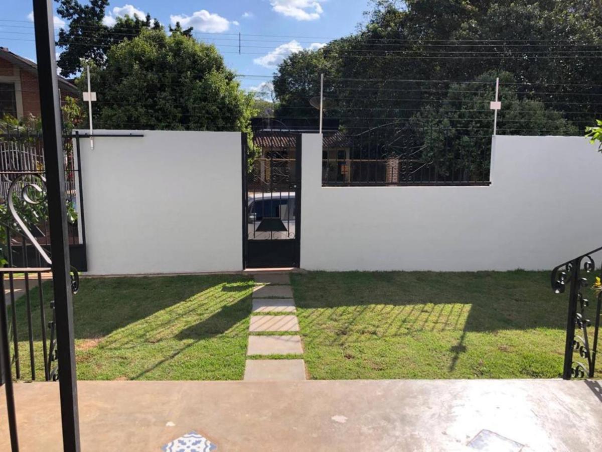 Casa Bela E Confortavel Em Chapada Dos Guimaraes Bagian luar foto